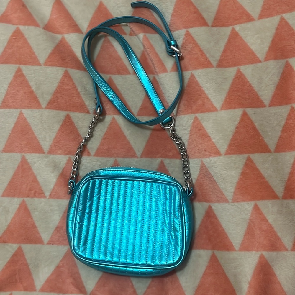 Kenneth Cole Metallic Turquoise *Tiffany Blue* Quilted Crossbody 6x7! So cute!!!